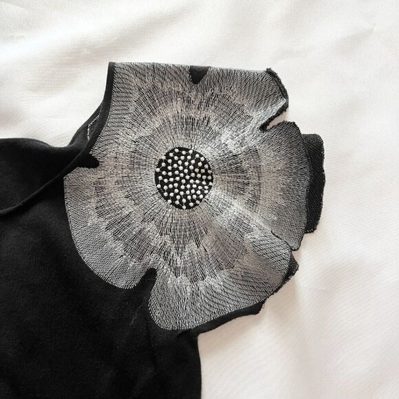 EMPORIO ARMANI BLACK GREY OVERSIZED FLORAL EMBROIDERED SHOULDER SHIFT DRESS - M - Picture 6 of 9